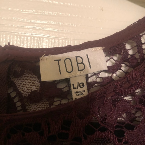 NEW WOMENS TOBI WINE COLORED BELL SLEEVE CROPPED BLOUSE  SIZE LARGE - Picture 7 of 8